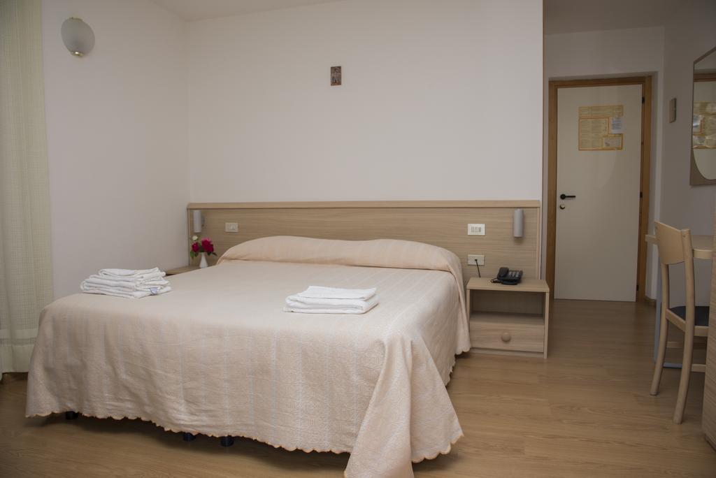 Hotel Cima Tosa San Lorenzo Dorsino Eksteriør bilde