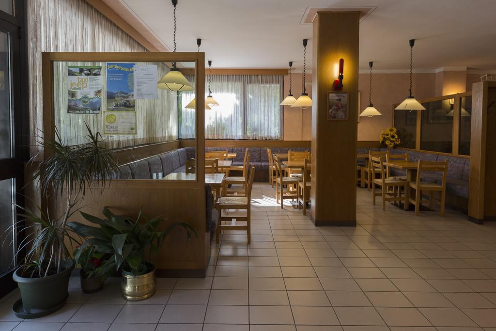 Hotel Cima Tosa San Lorenzo Dorsino Eksteriør bilde